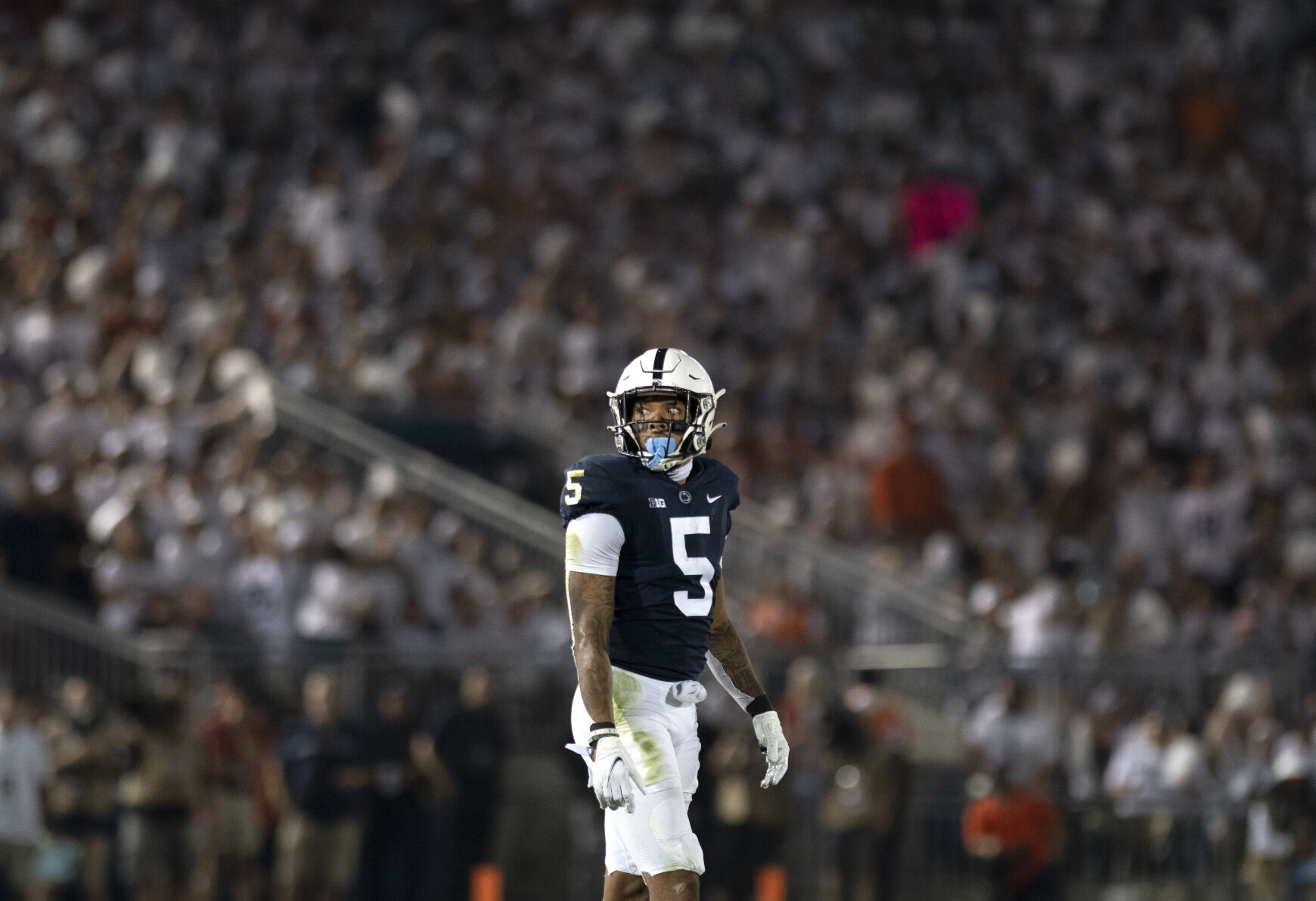 Penn State football vs. Auburn, Castro-Fields (5)